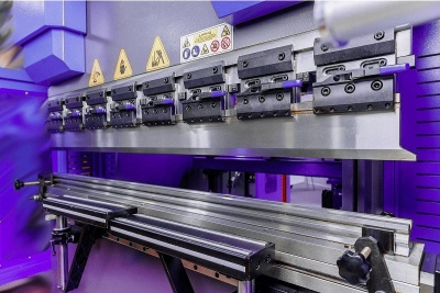 MetalTec HBC 90/2500 Листогибочный пресс с ЧПУ 4+1 CYBELEC CT12