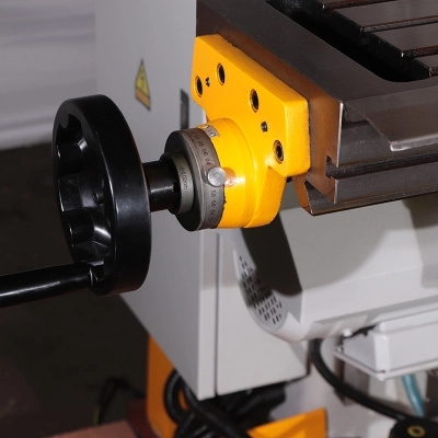 Универсальный фрезерный станок с цифровым измерением Proma FVX-125W