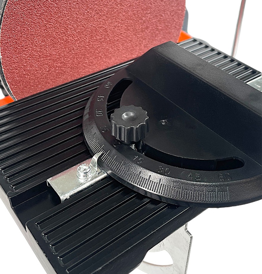 Для удобства нарезания резьбы станок оснащен 8-позиционным резьбоуказателем.