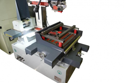 Эрозионный станок Metal Master DK 7740 M DRO