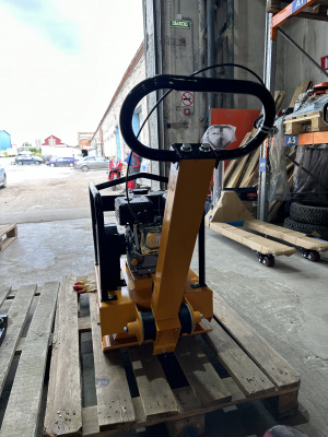 Виброплита TOR C-90(X) 84 кг, 23кН (Loncin)