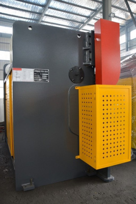 Гидравлический вертикально гибочный пресс MetalMaster HPJ 2540