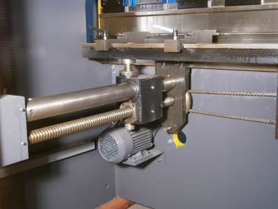 Вертикально-гибочный пресс MetalMaster HPJ-2580