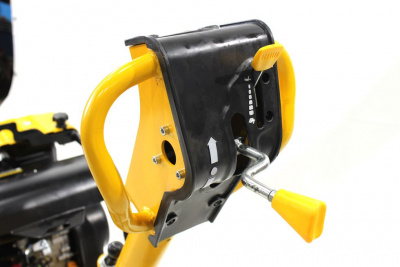 Виброплита реверсивная TOR TK-110 139 кг, 25кН Loncin коврик, колесный комплект