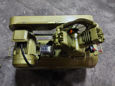 Воздушный компрессор SMV-0.28/8-2.2 кВт